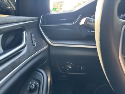2025 Jeep Grand Cherokee L Limited 4x2