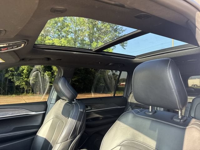 2025 Jeep Grand Cherokee L Limited 4x2
