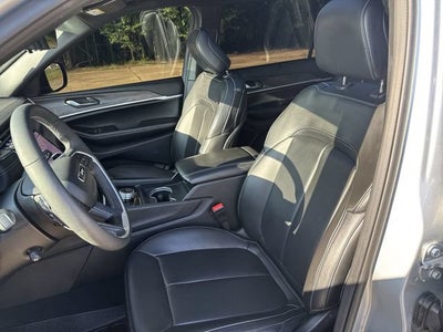 2025 Jeep Grand Cherokee L Limited 4x2