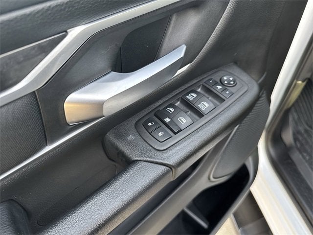 2023 RAM 1500 Big Horn Crew Cab 4x4 5'7" Box