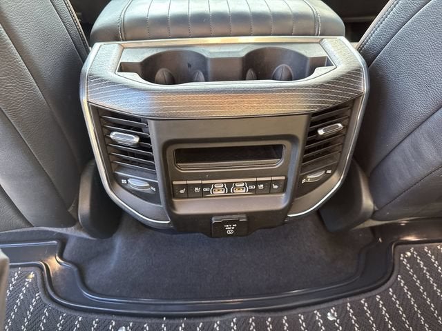 2022 RAM 1500 Limited Crew Cab 4x4 5'7" Box