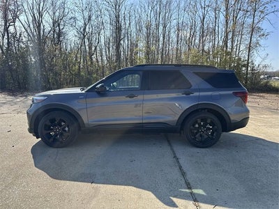 2023 Ford Explorer ST-Line