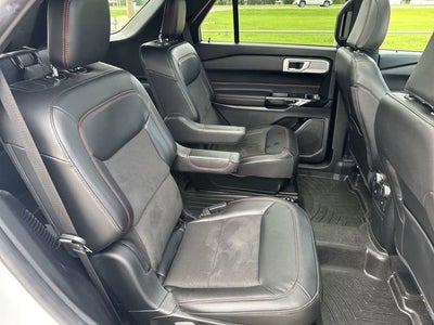 2022 Ford Explorer ST-Line
