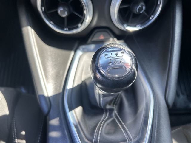 2022 Chevrolet Camaro 1LS