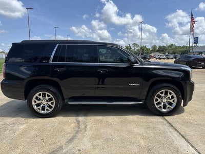 2017 GMC Yukon SLT
