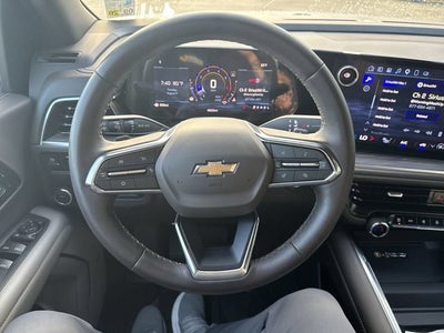 2025 Chevrolet Suburban LT