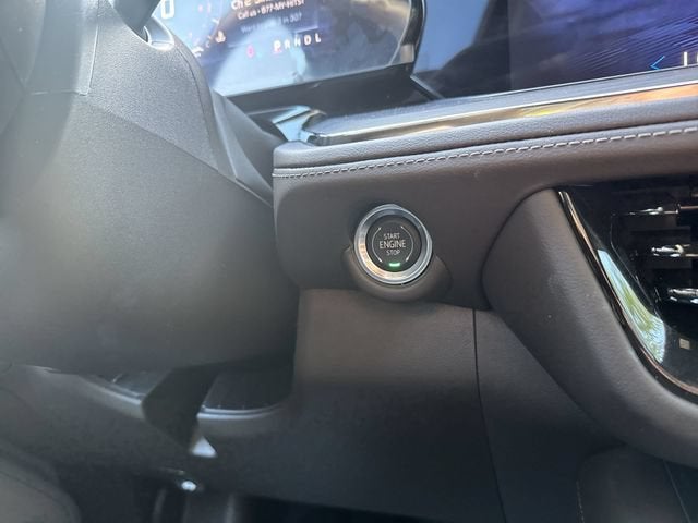 2025 Chevrolet Suburban LT