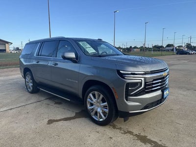 2025 Chevrolet Suburban LT
