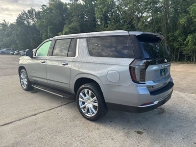 2025 Chevrolet Suburban LT