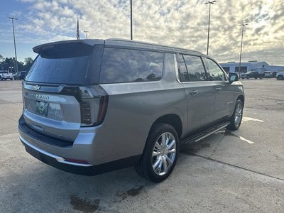 2025 Chevrolet Suburban LT
