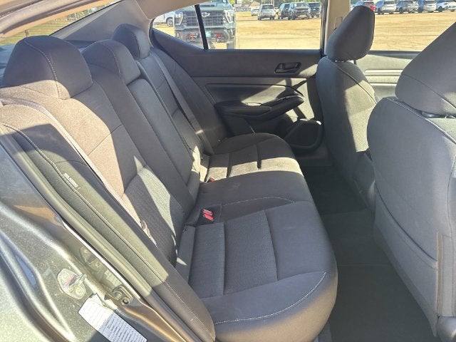 2023 Nissan Altima SV FWD