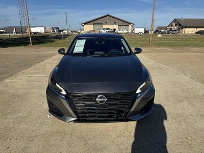 2023 Nissan Altima SV FWD