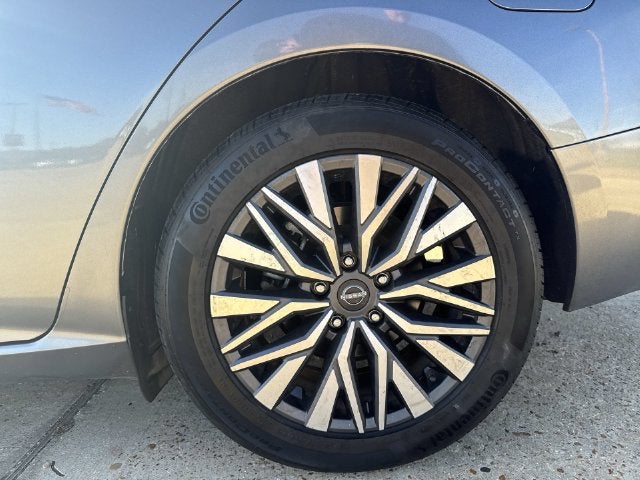 2023 Nissan Altima SV FWD