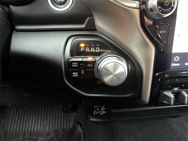 2024 RAM 2500 Laramie Crew Cab 4x4 6'4" Box