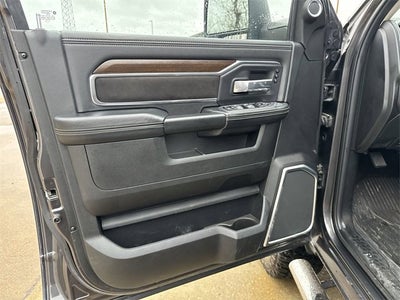 2024 RAM 2500 Laramie Crew Cab 4x4 6'4" Box