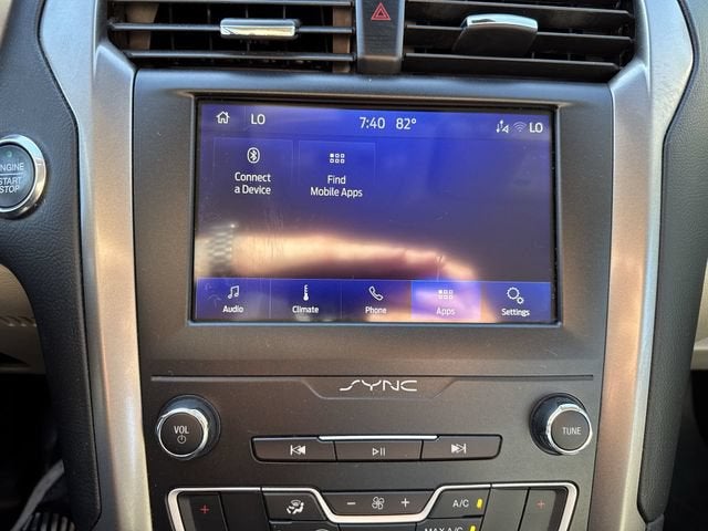 2020 Ford Fusion SE