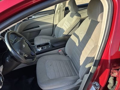2020 Ford Fusion SE