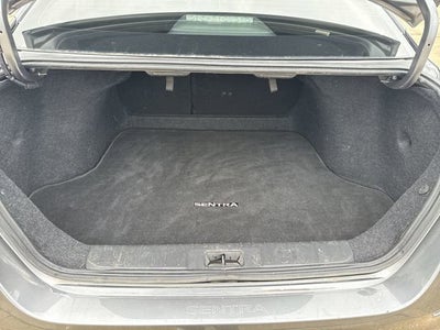 2022 Nissan Sentra SV Xtronic CVT