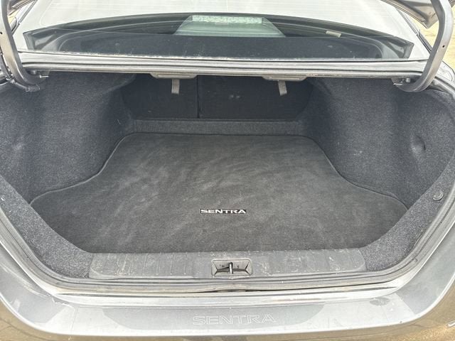 2022 Nissan Sentra SV Xtronic CVT