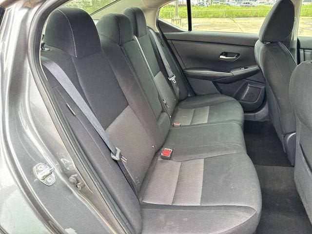2022 Nissan Sentra SV Xtronic CVT