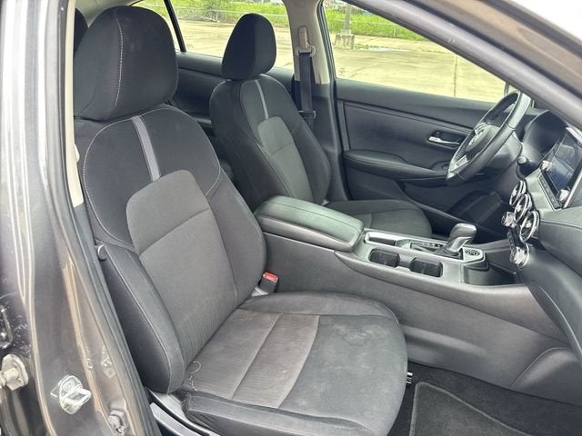 2022 Nissan Sentra SV Xtronic CVT