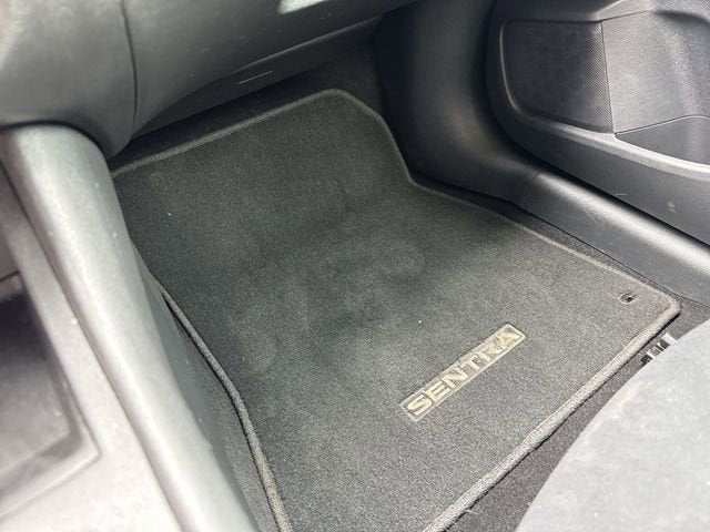 2022 Nissan Sentra SV Xtronic CVT