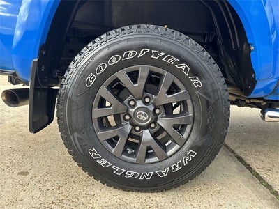 2020 Toyota Tacoma SR5 V6