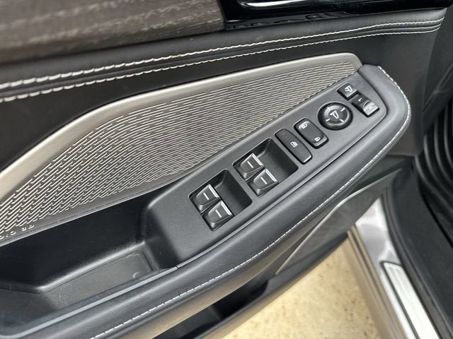 2023 Acura MDX Advance Package