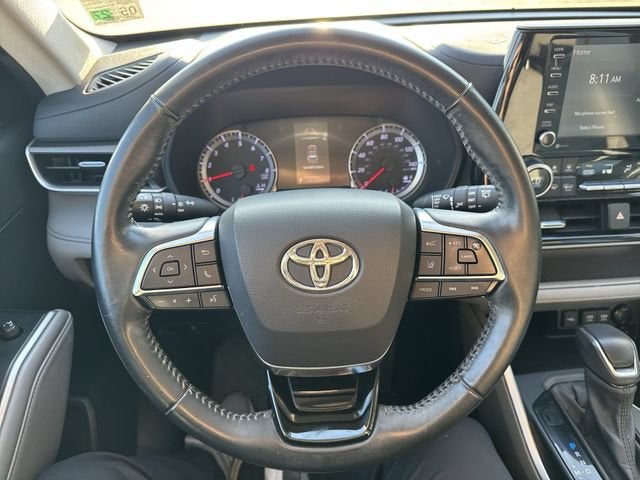 2021 Toyota Highlander LE