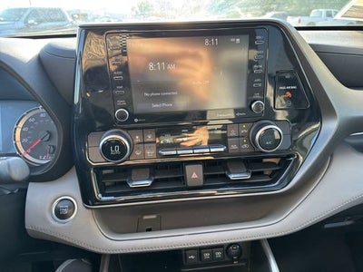 2021 Toyota Highlander LE