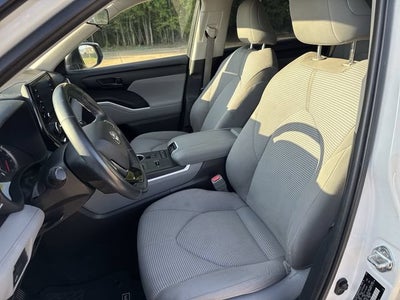 2021 Toyota Highlander LE