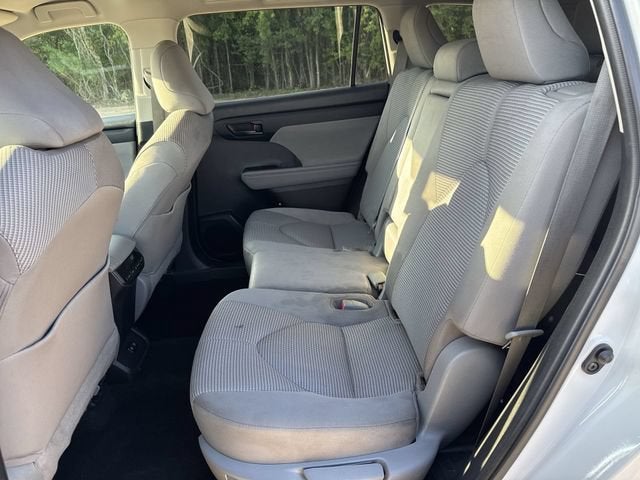 2021 Toyota Highlander LE