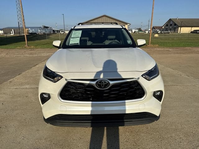 2021 Toyota Highlander LE