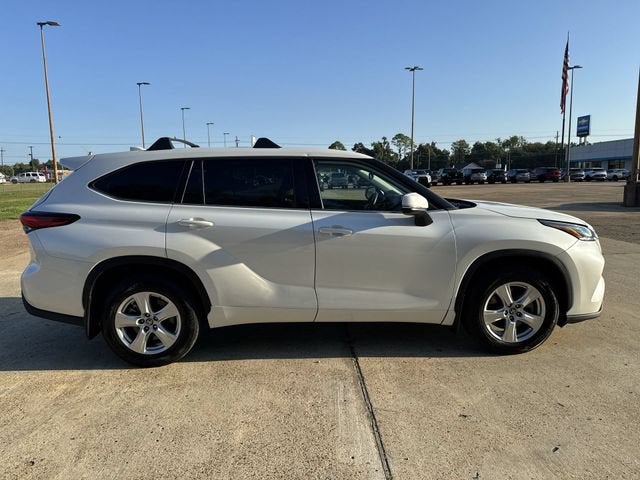 2021 Toyota Highlander LE